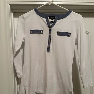 Jones New York long sleeve shirt women’s size small
